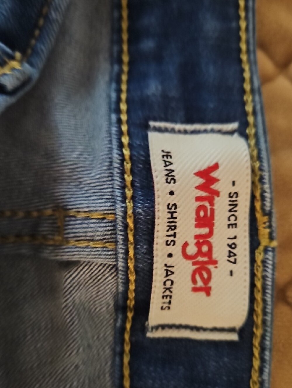 Wrangler Blue Denim Jeans - Picture 4 of 7